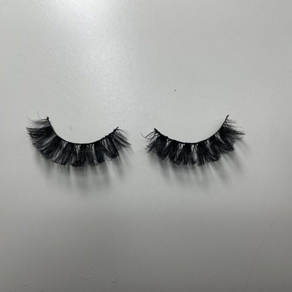 Flirt Faux Mink Reusable False Eyelashes - Picture 3 of 4